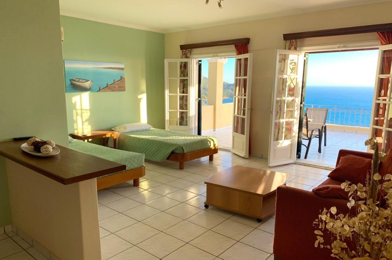 Natalia Apartment B With Panoramic Sea Views Of Agios Gordios Bay Exterior foto